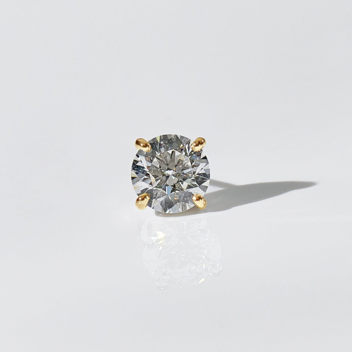 1ct Round Stud Pierce