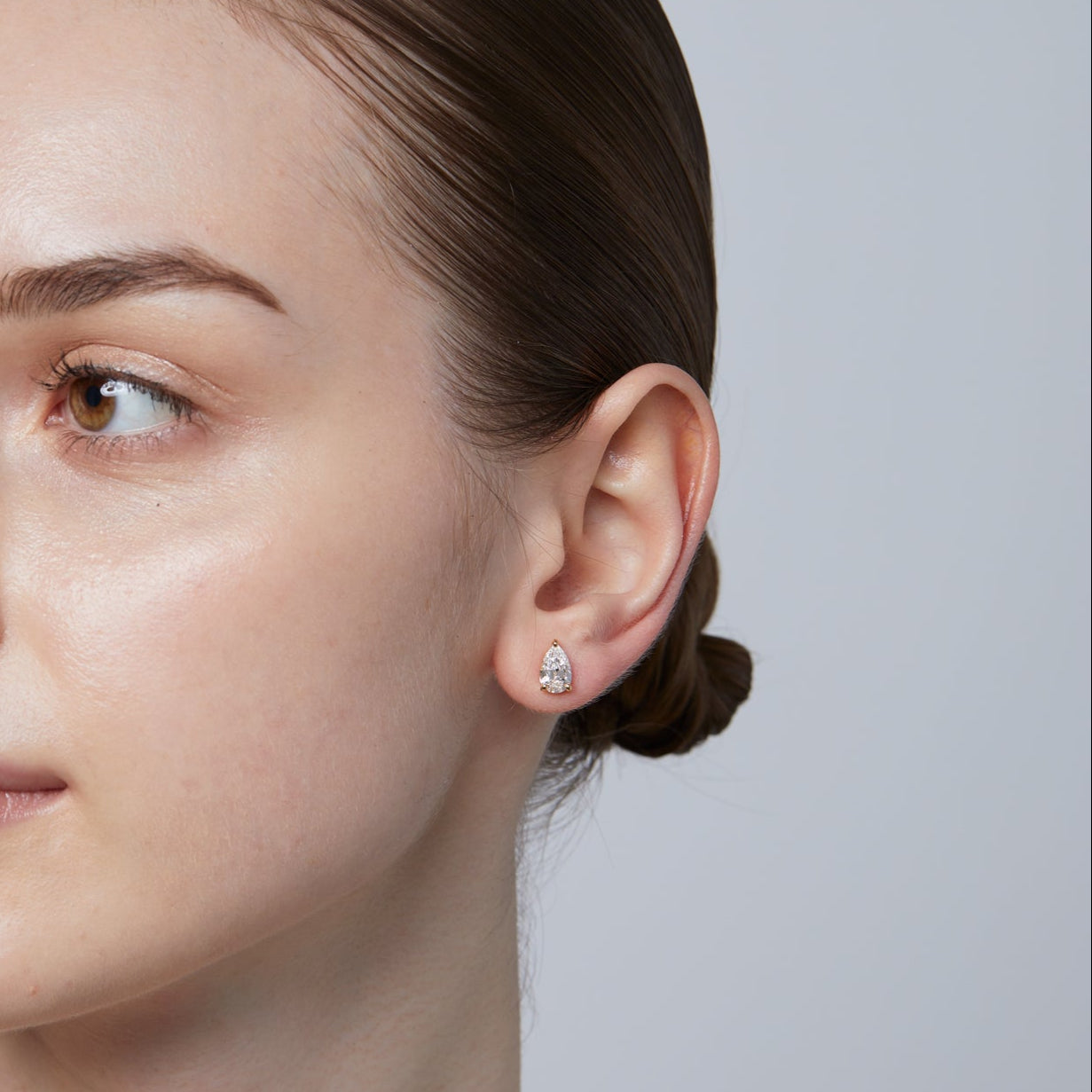 1ct Pear Shape Stud  Pierce