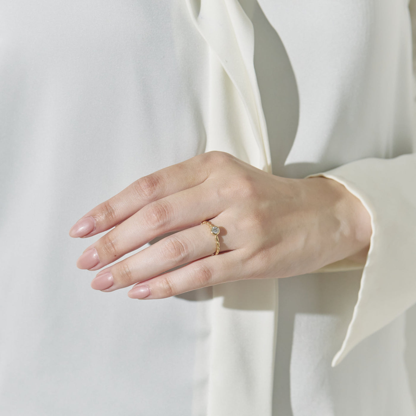 Ami Bezel Ring