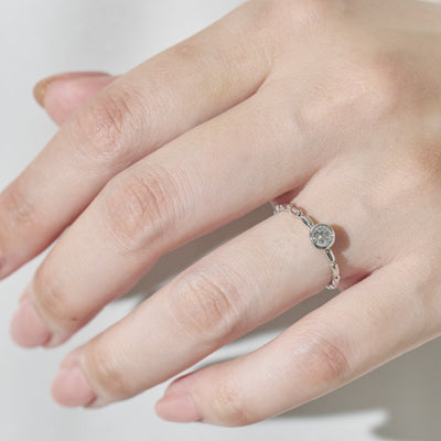Ami Bezel Ring
