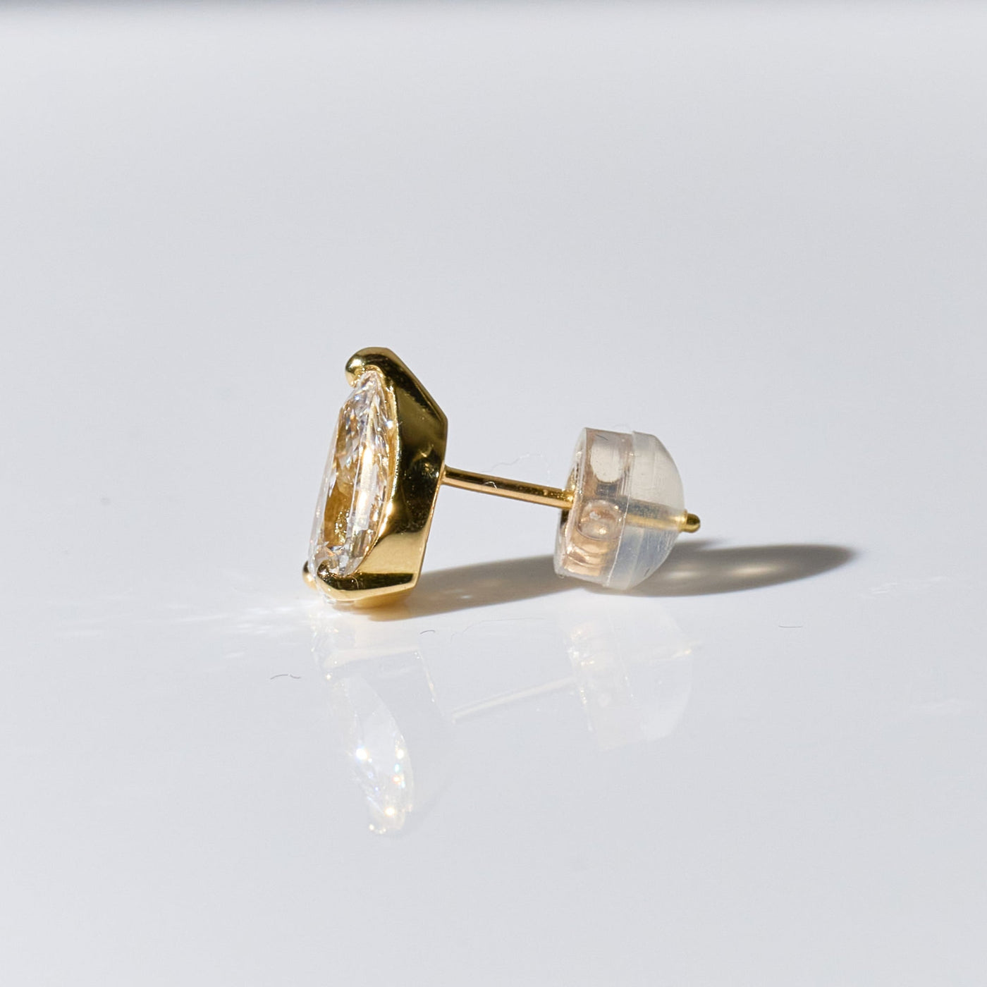 1ct Pear Shape Stud  Pierce