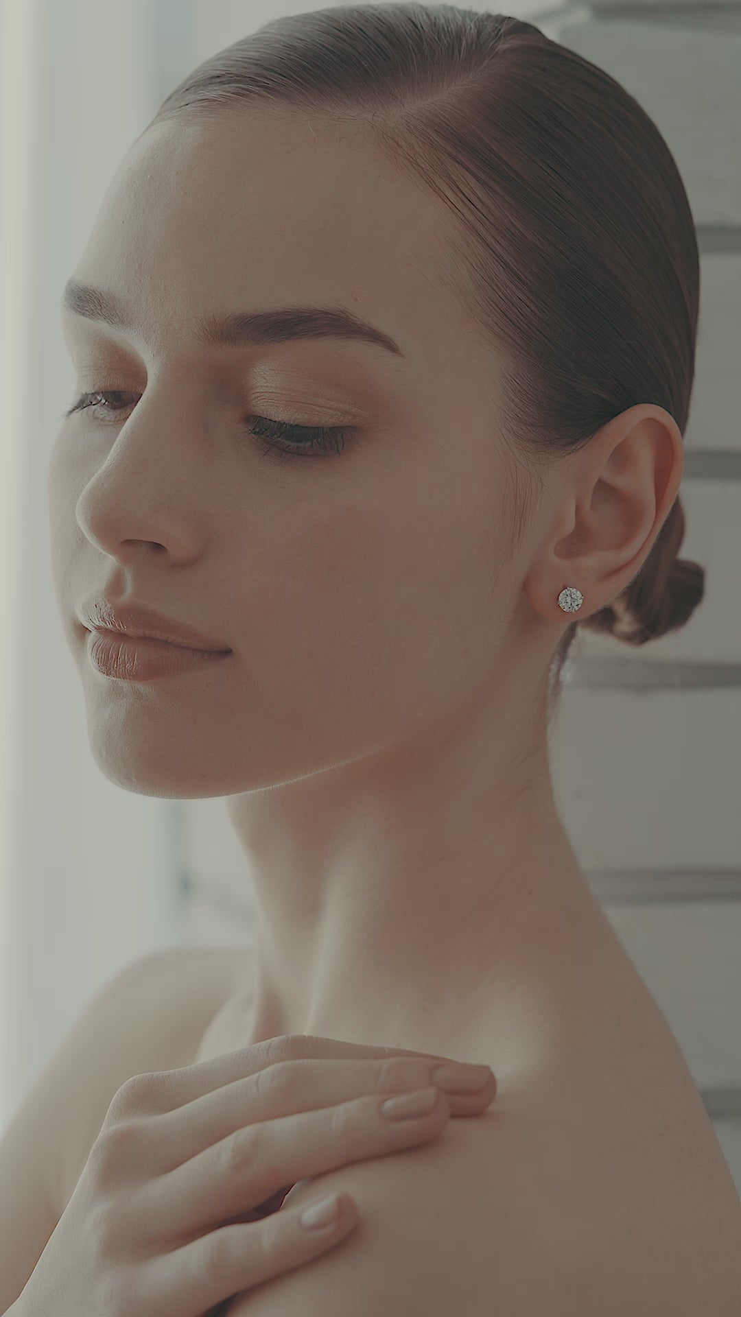 1ct Round Stud Pierce